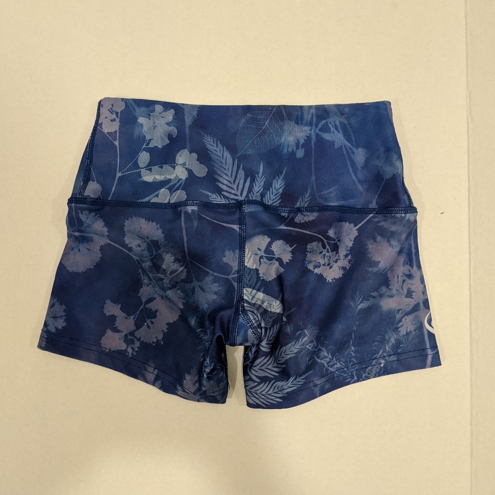 My Inner Fire shorts - Picture 2 of 3